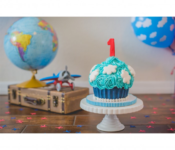 Smash the cake Christian Page 1